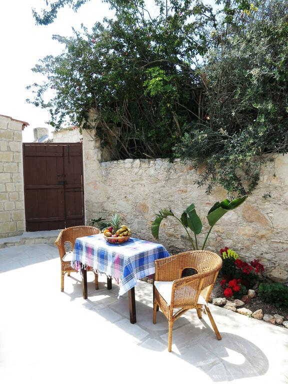 Simona Stone House Villa Polis Bilik gambar