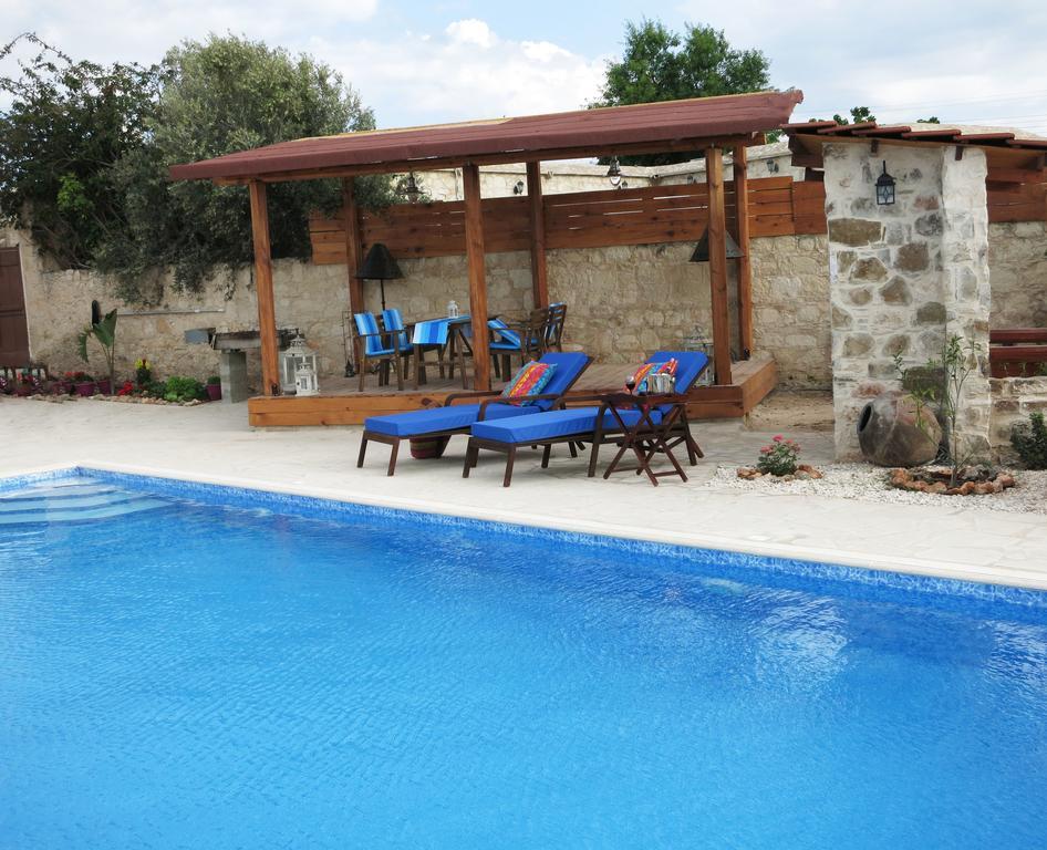 Simona Stone House Villa Polis Bilik gambar